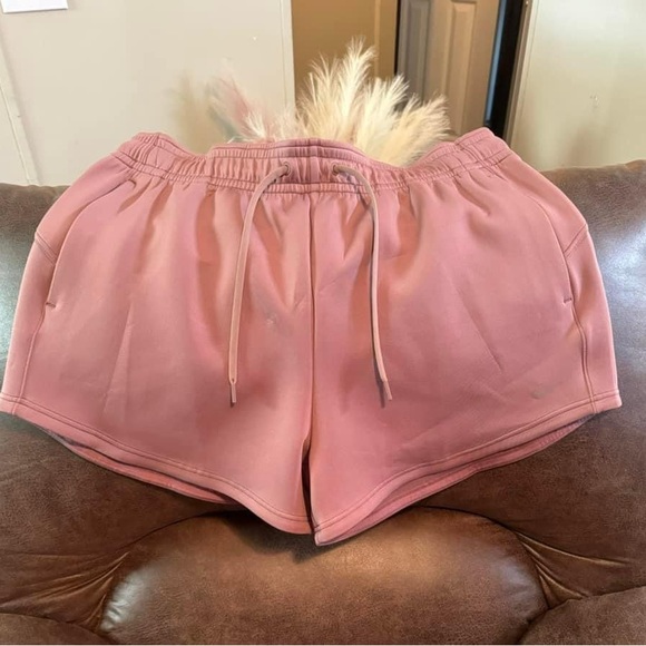 Nike XL Shorts. NWT. $50. - Picture 1 of 3